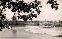 Toulouse CPA L'hospice St Joseph de Grave et le barrage de la Garonne