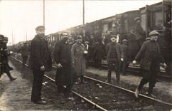 Real photo Departure of the class 1916 for the barracks (militaria train) TOP