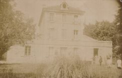 Real photo House (nonlocalized)