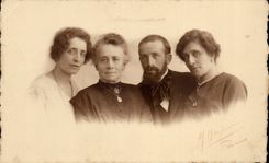 Real photo Women Dupriez Rue de Sevres Paris 6th