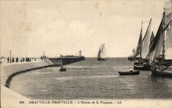 Trouville - Deauville - Entrance of the Drums - CPA