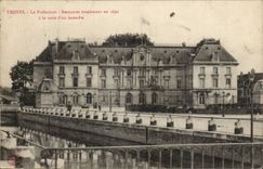 Troyes CPA the Restauree Prefecture completely in 1892 following a fire