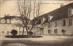 TRoyes CPA Eveche Court