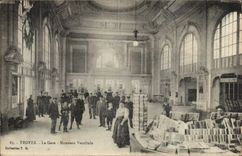 TRoyes CPA Train station new hall TOP