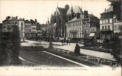 TRoyes CPA Public garden of the prefecture Church St Urbain