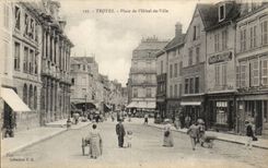 Troyes CPA Places town hall