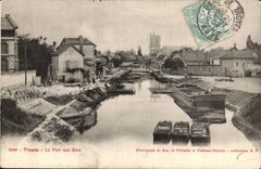 Troyes CPA the port with wood