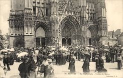 TRoyes CPA the cathedral Left mass