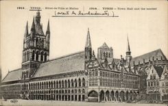 Belgie Belgium CPA ypres Town hall and markets