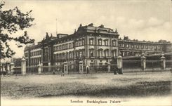 The United Kingdom Great Britain CPA London London Buckingham Palace