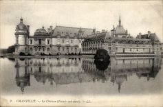 CPA Castle of Chantilly the castle (western southern frontage)