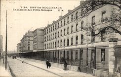 Issy Moulineaux CPA the house of the small households