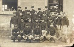 Real photo Soldat militaria Yvonne Feldmann Rue of the White Coats has Paris