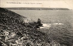 The Point of the Strong current - the Bay of Trespass - the Menhir - CPA