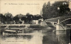 Perreux CPA the church and the footbridge