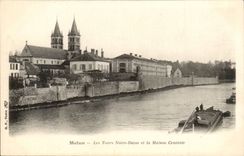 Melun CPA the Notre Dame Tours and the central house