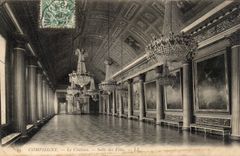 Compiegne - das Schloss - Dorfhalle - CPA