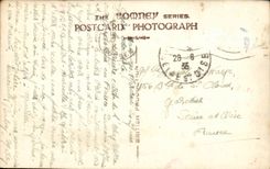 Grande Bretagne Great Britain CPA New parade Looking East Hastings