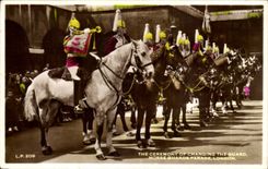 England - England - London - The Ceremony off Changing The Guard - CPA