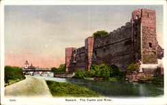 England - England - Newark - The Castle and to rivet - CPA