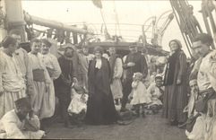 Real photo Boat Marseilles Militaria Hairy in boat