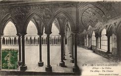 Mont Saint Michel CPA Abbey the cloister