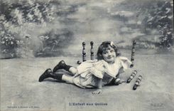 CPA Phantasie-Kinder mit den Skittles