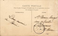 CPA Phantasie-gluckliche Frau Ostern (Osterei)