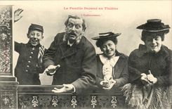 CPA Fantaisie humour La famille Durand au theatre L'enthousiasme