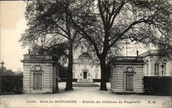 CPA Paris Bois de Boulogne Entree du chateau de Bagatelle