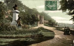 Boulogne on Sea CPA Statue of Doctor Duchenne and the garden of the walls