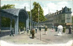 Vichy CPA Galerie promenoir