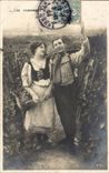 Grape harvest - couple - CPA