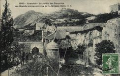 Grenoble - Garten der Delphine - die grossen Promenaden die von der Terrasse gesehen werden schneidet - CPA