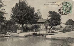 Toul - Recluse of the canal at the Station - CPA