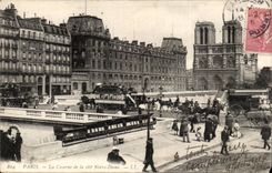 Paris 4 - La Caserne de la Cite Notre Dame - cheval - CPA 