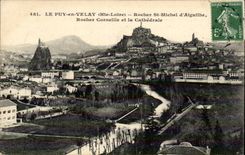 Le Puy CPA Rocher St Michel d'aiguilhe Rocher Corneille et la cathedrale