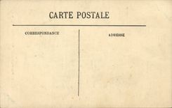 CPA Tours La tour Charlemagne La reine Luitgarde femme de Charlemagne decedee a Tours fut inhumee au rez de chausse