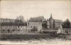 Pres de Tours -Abbaye de Marmoutiers fondee en IV siecle par Saint Martin - Hopital dans la Campagne 1914 - CPA 