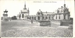 Chantilly CPA Entering of the castle