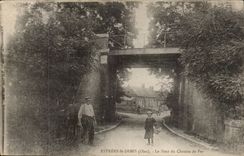 Estrees Str Denis CPA das potn der Eisenbahn