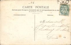 Ruinen der Wertigkeit CPA des Schlosses von CRussol