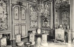 CPA Castle of Chantilly Living room of the monkeys