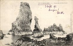 Beautiful island at sea CPA Pyramids of port Cotton