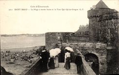 Saint malo CPA la plage a maree haute et al tour qui qu'en grogne