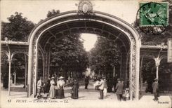 Vichy - L'Allee du Casino - CPA 