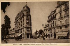 Vichy - Place Victor Hugo - Avenue Wilson et Rue Georges Clemenceau - CPA 