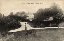 Vichy - Vue du Parc des Celestins - CPA 