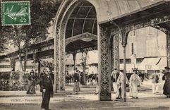 Vichy - Promenoir couvert la grand Portique - CPA 