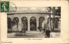 Vichy - Source des Celestins - CPA 